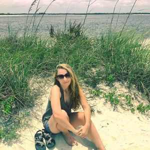 Meet your Posher, Misty rose